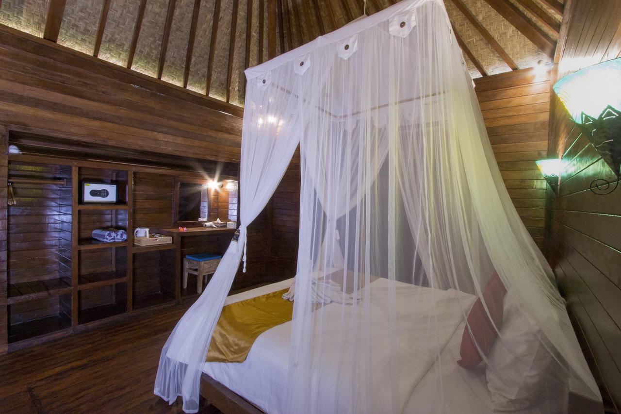 Amora Hut'S Lembongan Exterior foto
