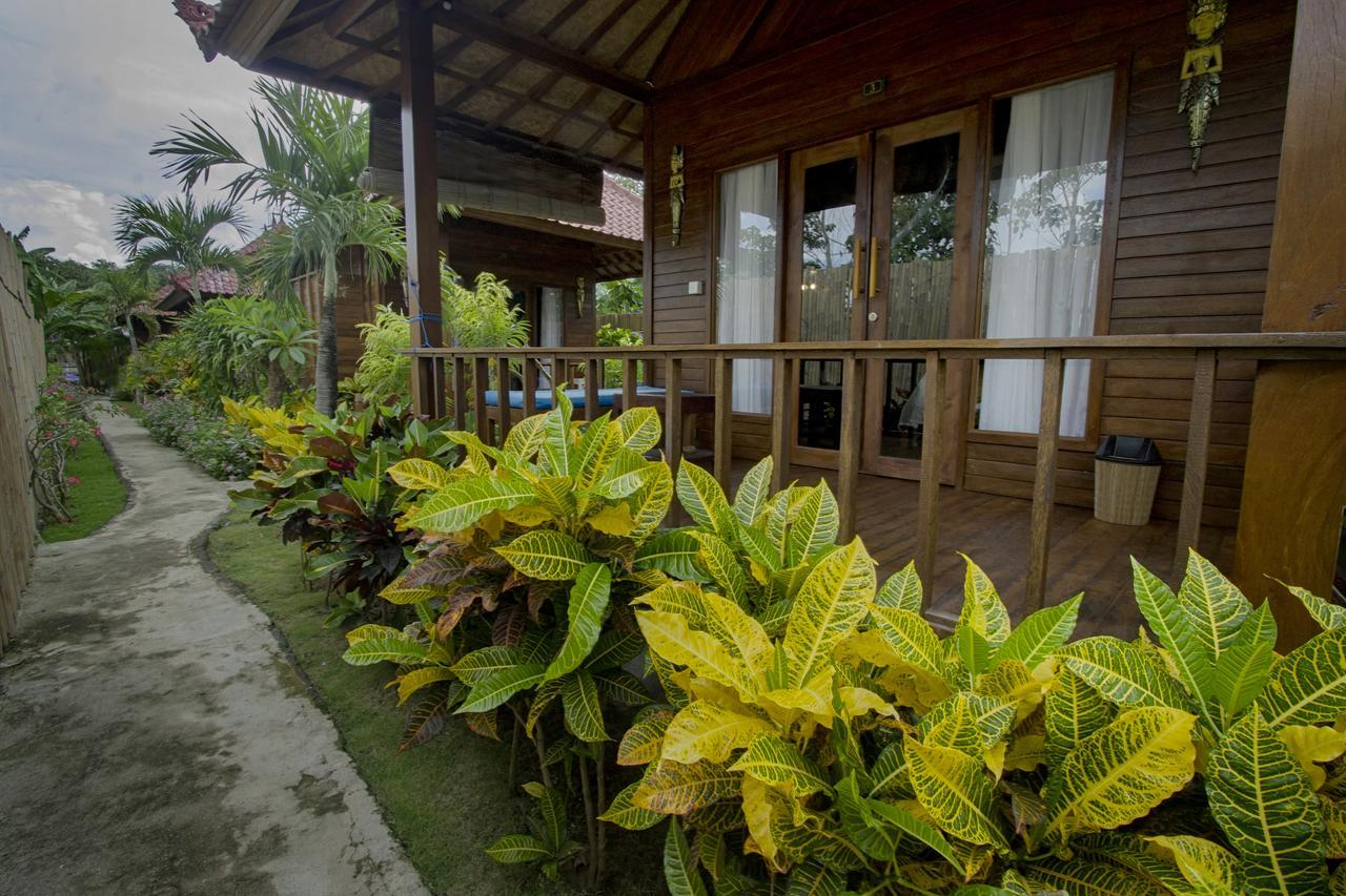 Amora Hut'S Lembongan Exterior foto